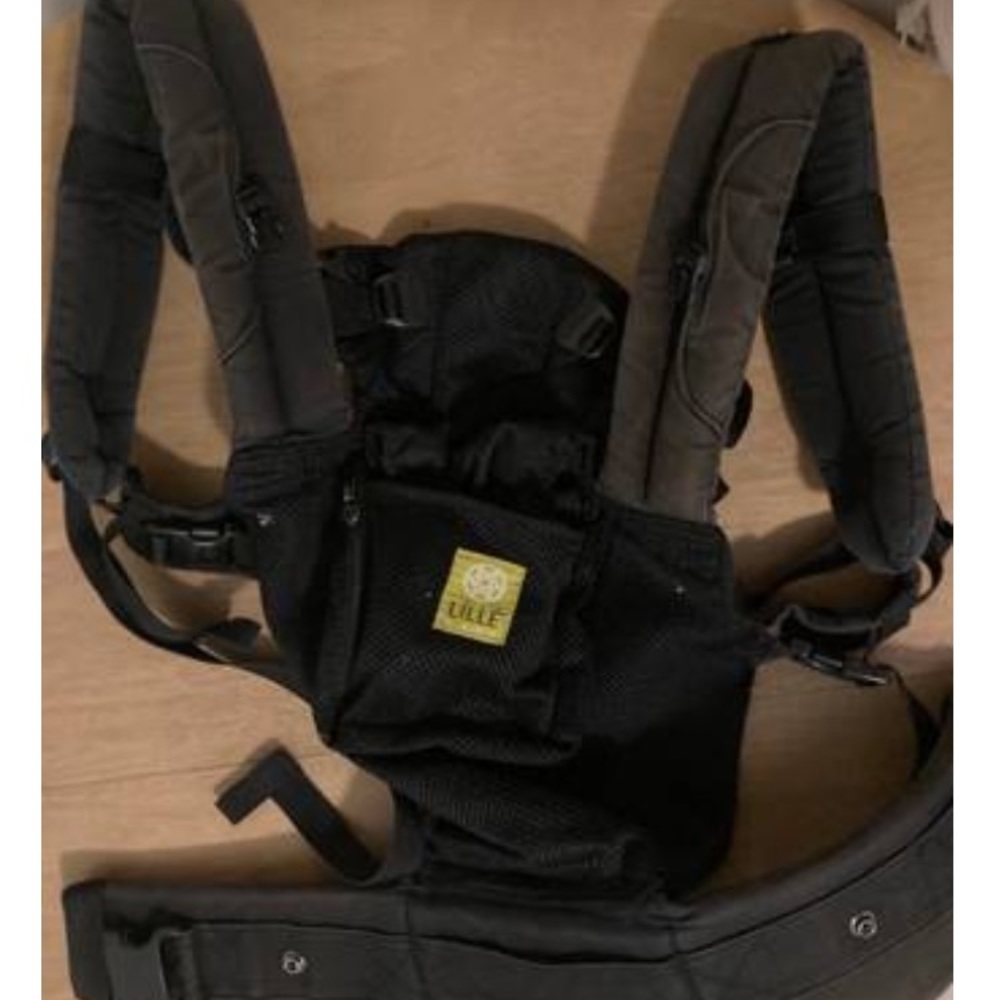 Complete Airflow Lilebaby carrier